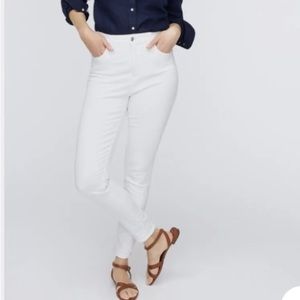 NWT J. Crew curvy toothpick jeanwhite size 37 🌸